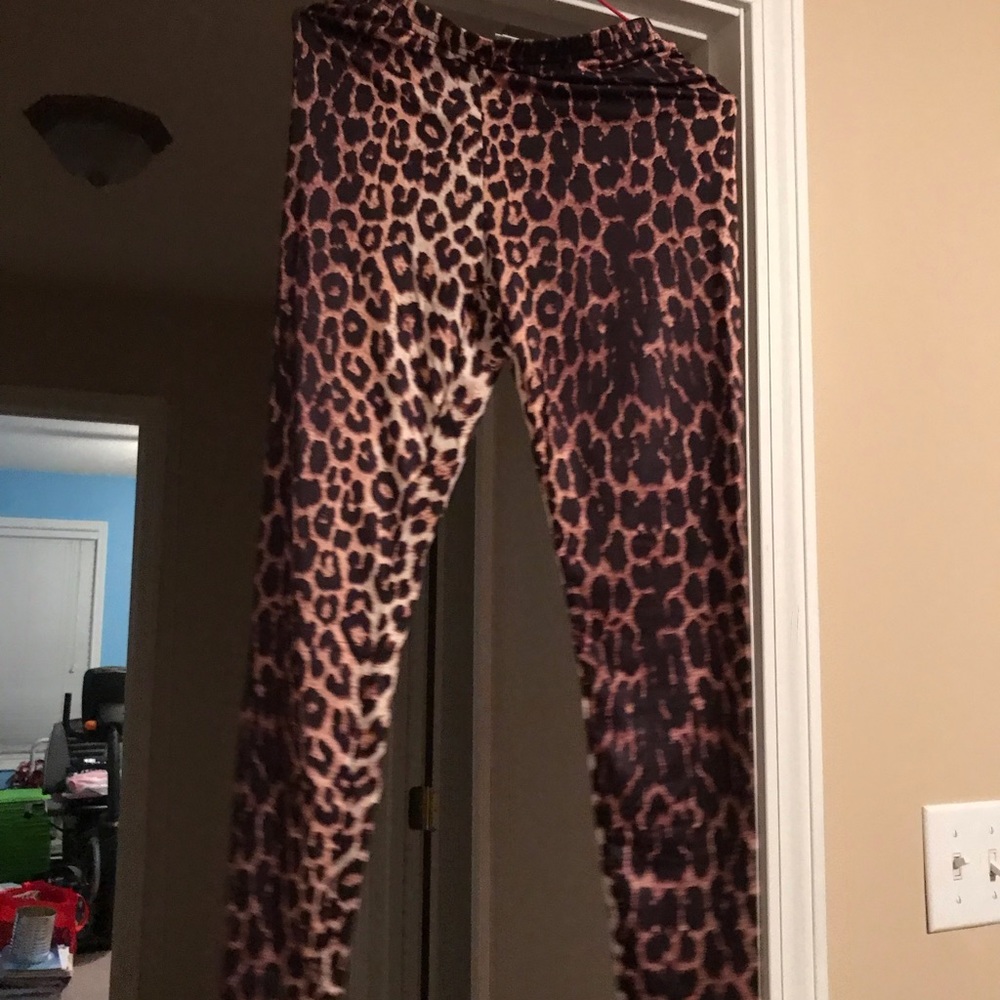 Leopard leggings